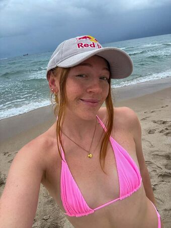 Canadian Diver / Molly Carlson / mollycarlson1 Nude Leaks OnlyFans  – Leaked Models