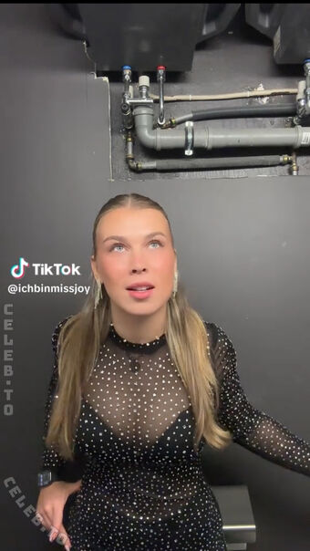 celinajoyy Nude Leaks OnlyFans Photo 38