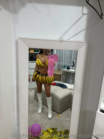 Chrysten Zenoni Nude Leaks OnlyFans Photo 30