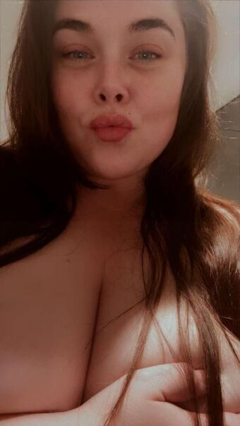 CurvyCutieXoXo Nude Leaks OnlyFans Photo 9