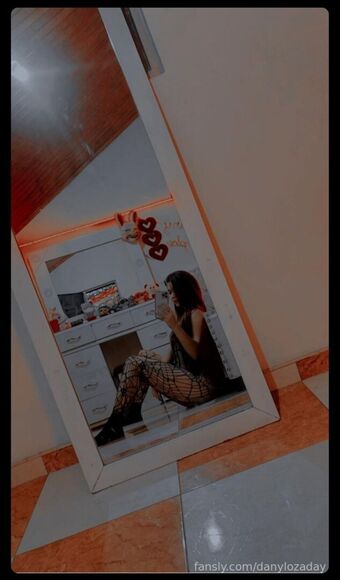 Yanirethlozada Nude Leaks OnlyFans Photo 9