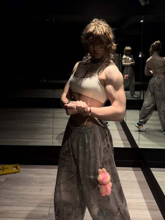 eviedotgym Nude Leaks OnlyFans Photo 30