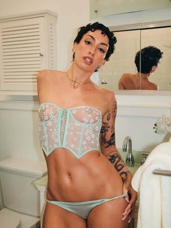 Gianna Evelyn Nude Leaks OnlyFans Photo 56