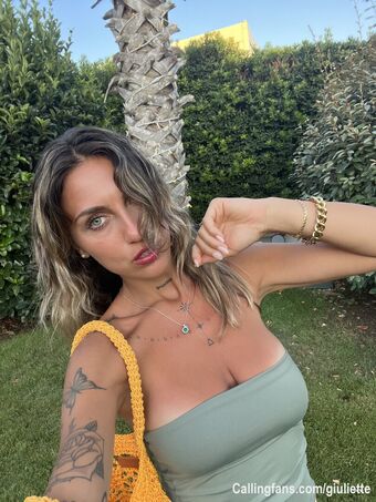 Giulie.tte Nude Leaks OnlyFans Photo 37