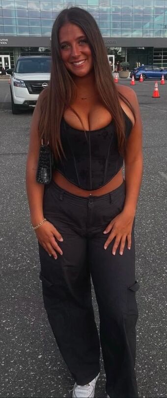 Grace Young Nude Leaks OnlyFans Photo 13