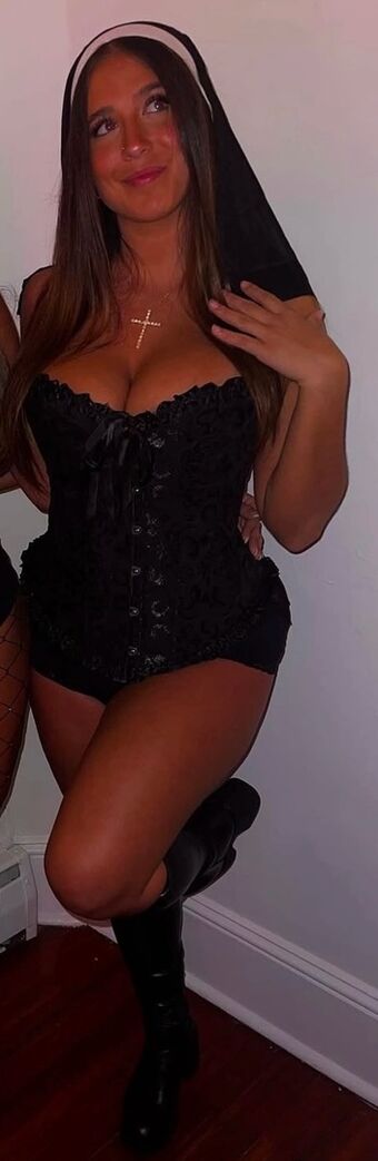 Grace Young Nude Leaks OnlyFans Photo 15