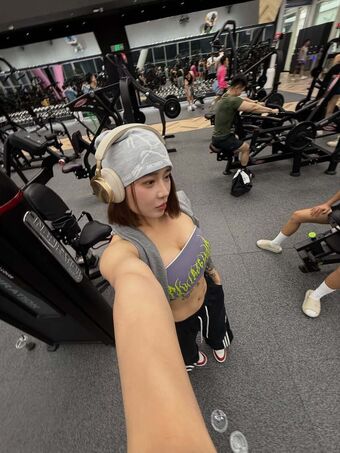 Hitomi Songyuxin Nude Leaks OnlyFans Photo 142