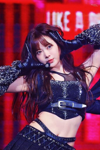 Hong Eunchae 홍은채 | LESSERAFIM Nude Leaks OnlyFans Photo 3