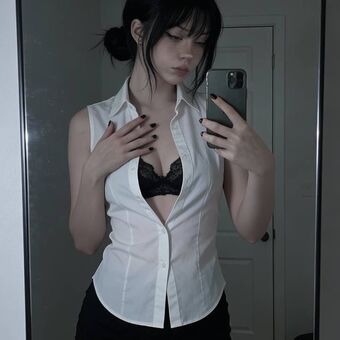 meikkumaa Nude Leaks OnlyFans Photo 1