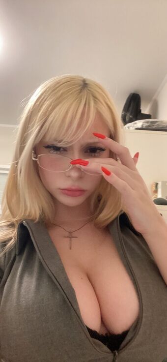 sarahszzzzz Nude Leaks OnlyFans Photo 4