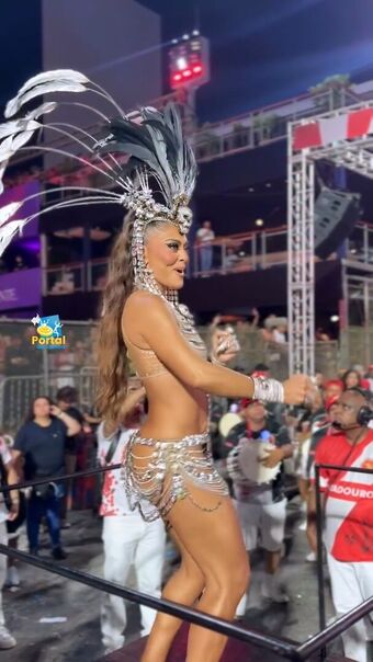 Juliana Paes Nude Leaks OnlyFans Photo 132