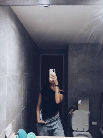 kiaratorrent Nude Leaks OnlyFans Photo 4