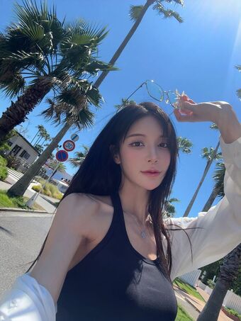 Kiki Mizukami Nude Leaks OnlyFans Photo 3