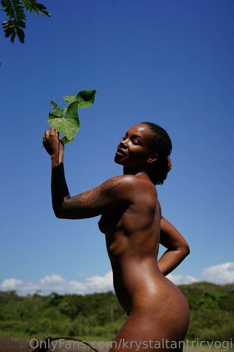 Krystal Tantric Yogi Nude Leaks OnlyFans Photo 23