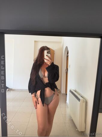 Laura Klein Nude Leaks OnlyFans Photo 9