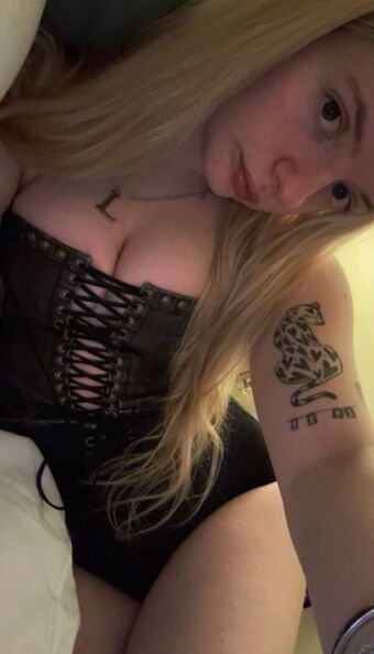 Leahmaggiel_ Nude Leaks OnlyFans Photo 3