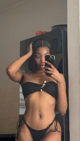 Lebuitton Nude Leaks OnlyFans Photo 7