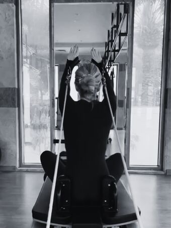 Lindsay Lohan Nude Leaks OnlyFans Photo 384