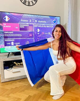 Lisa Zimouche Nude Leaks OnlyFans Photo 26