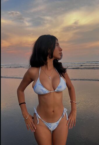 llinangel_ Nude Leaks OnlyFans Photo 16