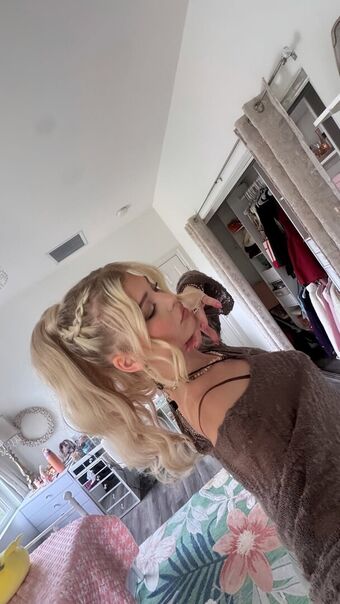 Loren Gray Nude Leaks OnlyFans Photo 106