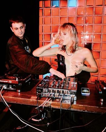 Lovelysolution Nude Leaks OnlyFans Photo 1