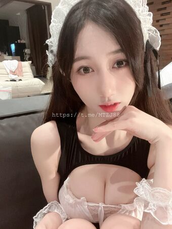 lumanyu2233 Nude Leaks OnlyFans Photo 35