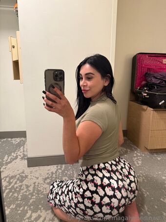 magalymedinamx Nude Leaks OnlyFans Photo 3
