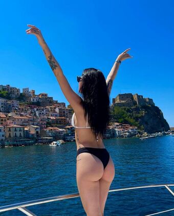 Maria Esposito Nude Leaks OnlyFans Photo 1