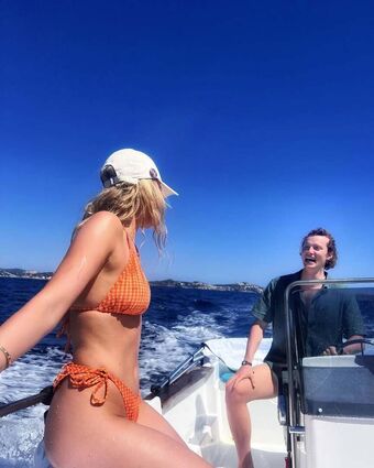 Mia Jenkins Nude Leaks OnlyFans Photo 15