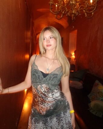 Mia Jenkins Nude Leaks OnlyFans Photo 13