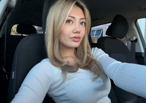 Miku Martineau Nude Leaks OnlyFans Photo 32