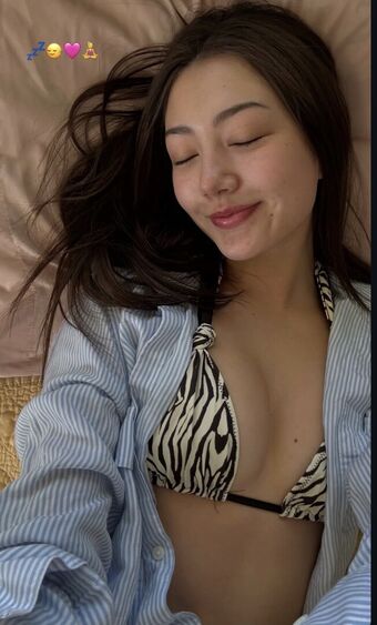 Miku Martineau Nude Leaks OnlyFans Photo 33