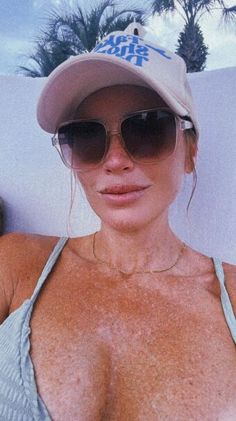 mina_starsiak_hawk Nude Leaks OnlyFans Photo 1