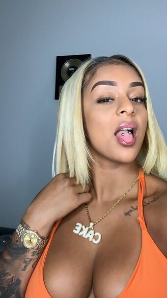 Paigey Cakey Nude Leaks OnlyFans Photo 2
