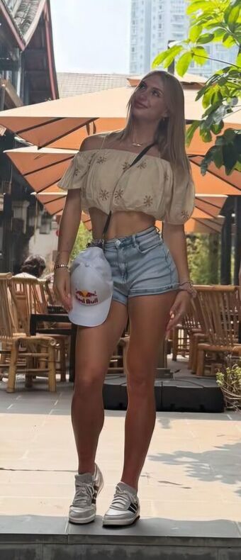 Noa Diorgina Nude Leaks OnlyFans Photo 14