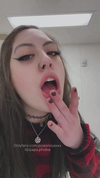 poisonousxxx Nude Leaks OnlyFans Photo 8