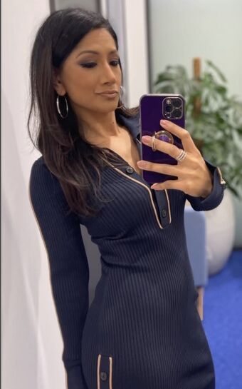 Reshmin Chowdhury Nude Leaks OnlyFans Photo 24