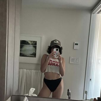 Sarah Yarkin Nude Leaks OnlyFans Photo 16