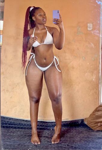 Vunene Taiwo Mabunda Nude Leaks OnlyFans Photo 5