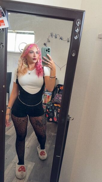 sultry_mushroom Nude Leaks OnlyFans Photo 16