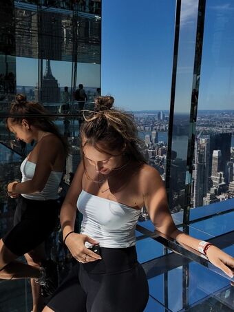 Tania Koh Lanta Nude Leaks OnlyFans Photo 13