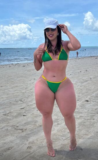 Thais Almeida Nude Leaks OnlyFans Photo 53