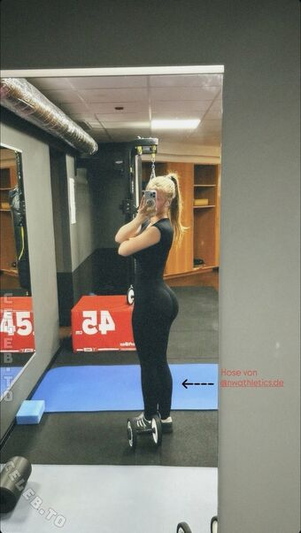 Theresa Ebba Nude Leaks OnlyFans Photo 1