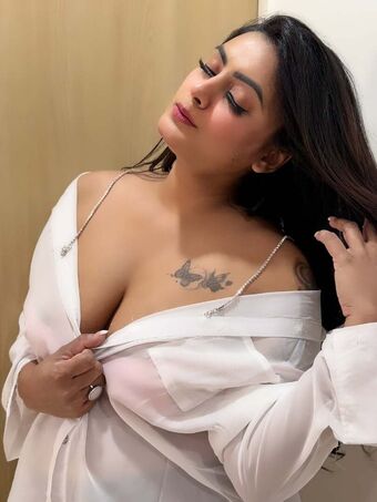 Twinkle Kapoor Nude Leaks OnlyFans Photo 25