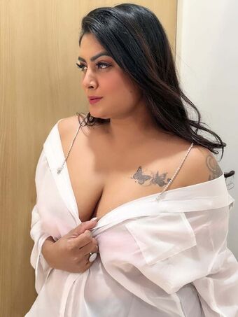 Twinkle Kapoor Nude Leaks OnlyFans Photo 29