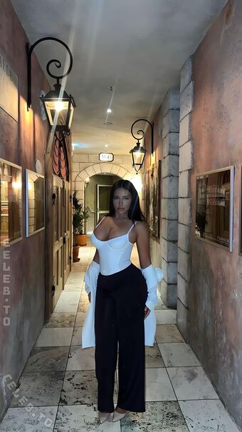 valonaash Nude Leaks OnlyFans Photo 163