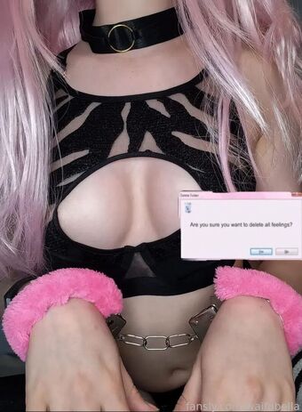 WaifuBella Nude Leaks OnlyFans Photo 4