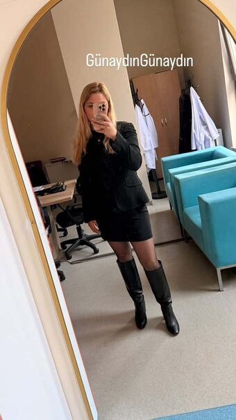 yagmuurakcam Nude Leaks OnlyFans Photo 8