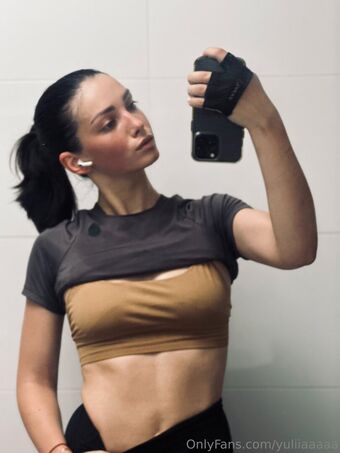 yuliiaaaaa Nude Leaks OnlyFans Photo 37